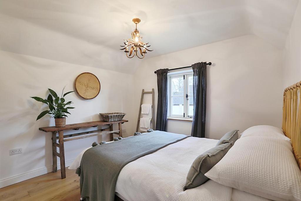 Luxury Cotswold Cottage With Hot Tub In Stow On The Wold! Εξωτερικό φωτογραφία