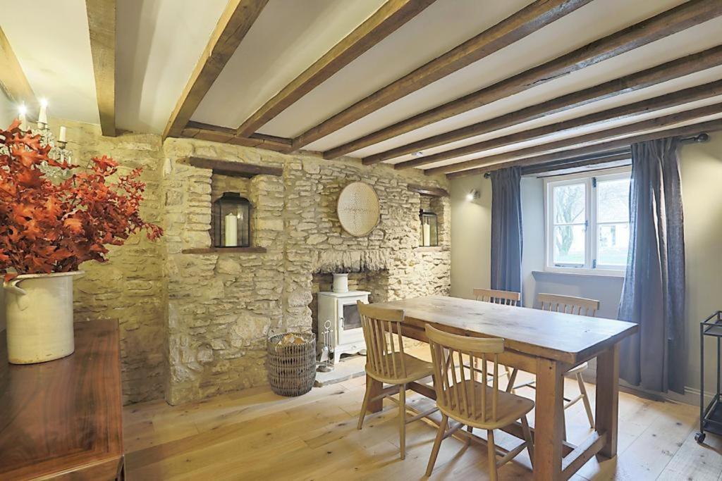 Luxury Cotswold Cottage With Hot Tub In Stow On The Wold! Εξωτερικό φωτογραφία