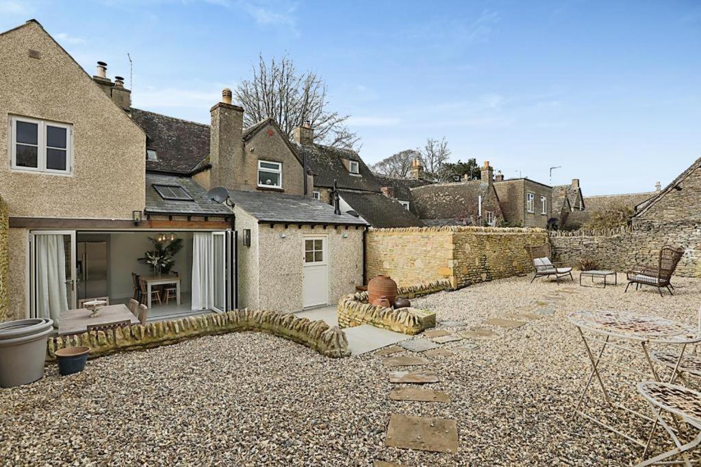 Luxury Cotswold Cottage With Hot Tub In Stow On The Wold! Εξωτερικό φωτογραφία