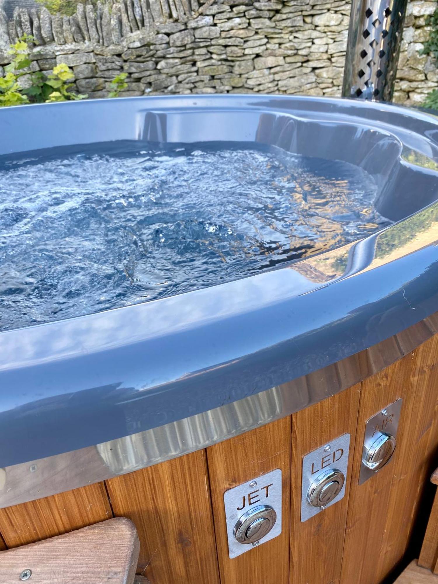 Luxury Cotswold Cottage With Hot Tub In Stow On The Wold! Εξωτερικό φωτογραφία